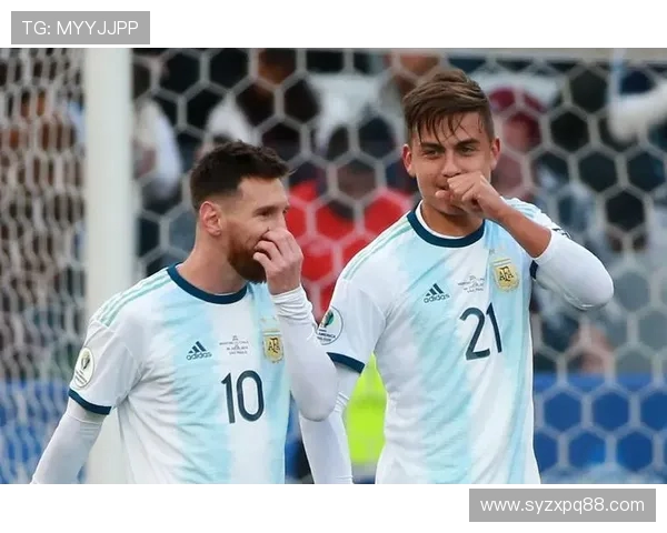 阿根廷双星闪耀美乙！帕雷德斯、迪巴拉获赠迈阿密 FC 专属球衣(1)